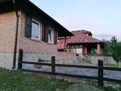 Apartman Gradac Deguric Valjevo Esterno foto